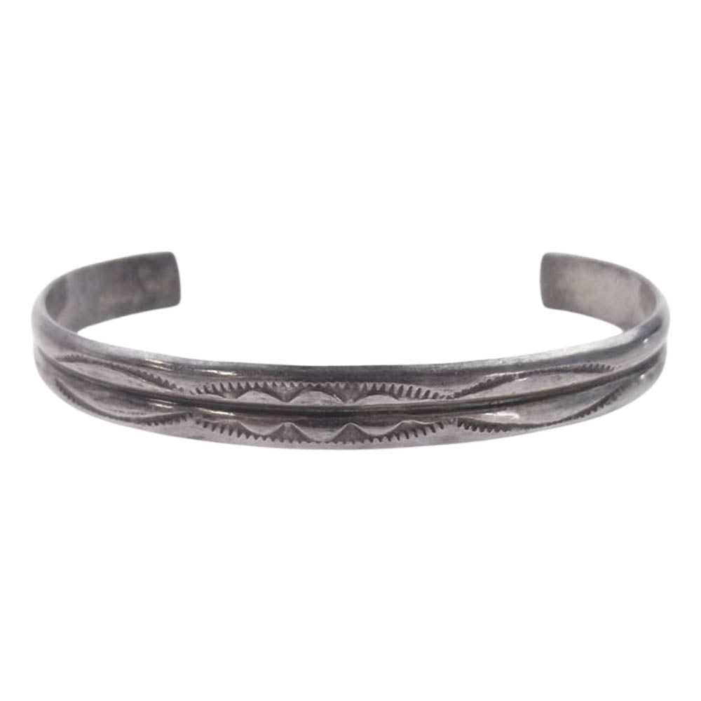 ナバホ BANGLE スタンプ バングル シルバー系【中古】