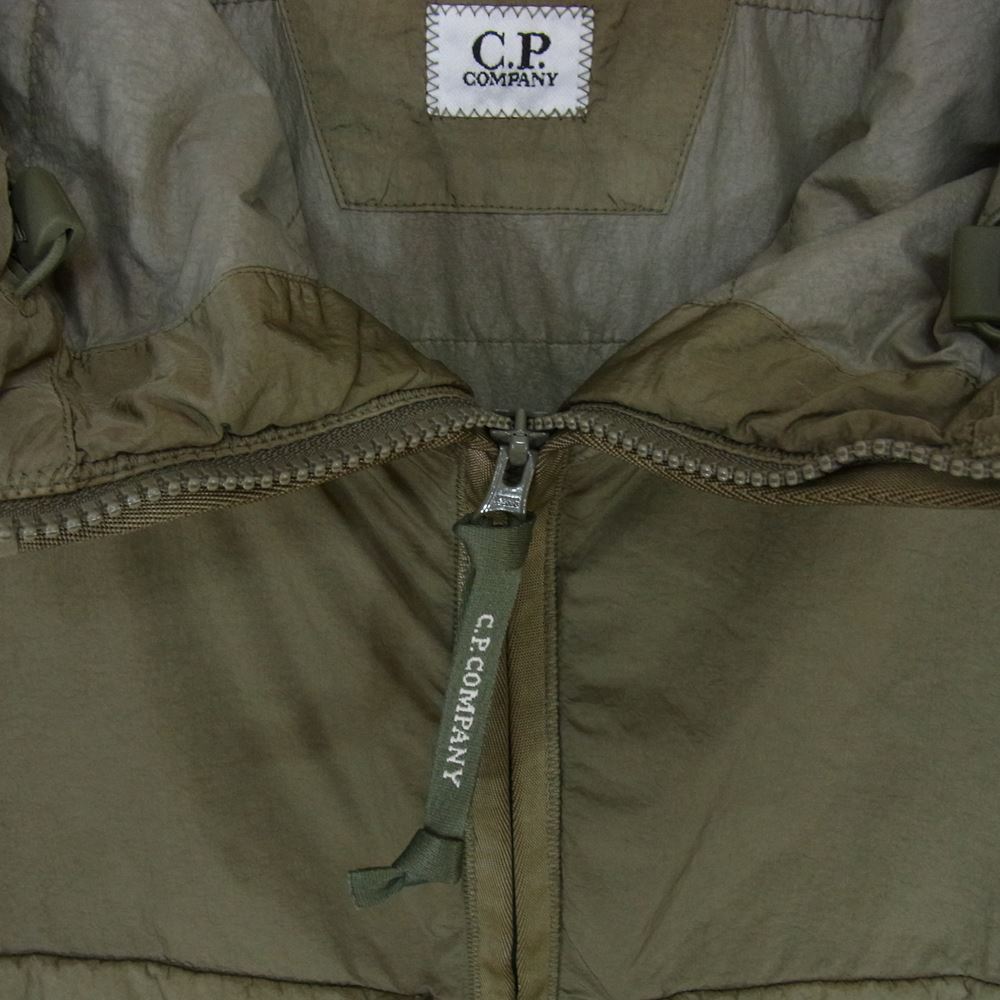 C.P.Company シーピーカンパニー 11CMOS149A 005904G CHROME R FULLZIP OVERSHIRT フルジップ ナイロン ジャケット  カーキ系 サイズ表記無【中古】