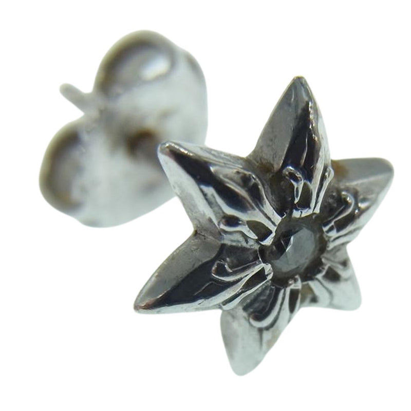 CHROME HEARTS クロムハーツ（原本無） 18KWG STAR DMND スター スタッド ピアス ダイヤ【中古】 – ブランド古着 LIFE