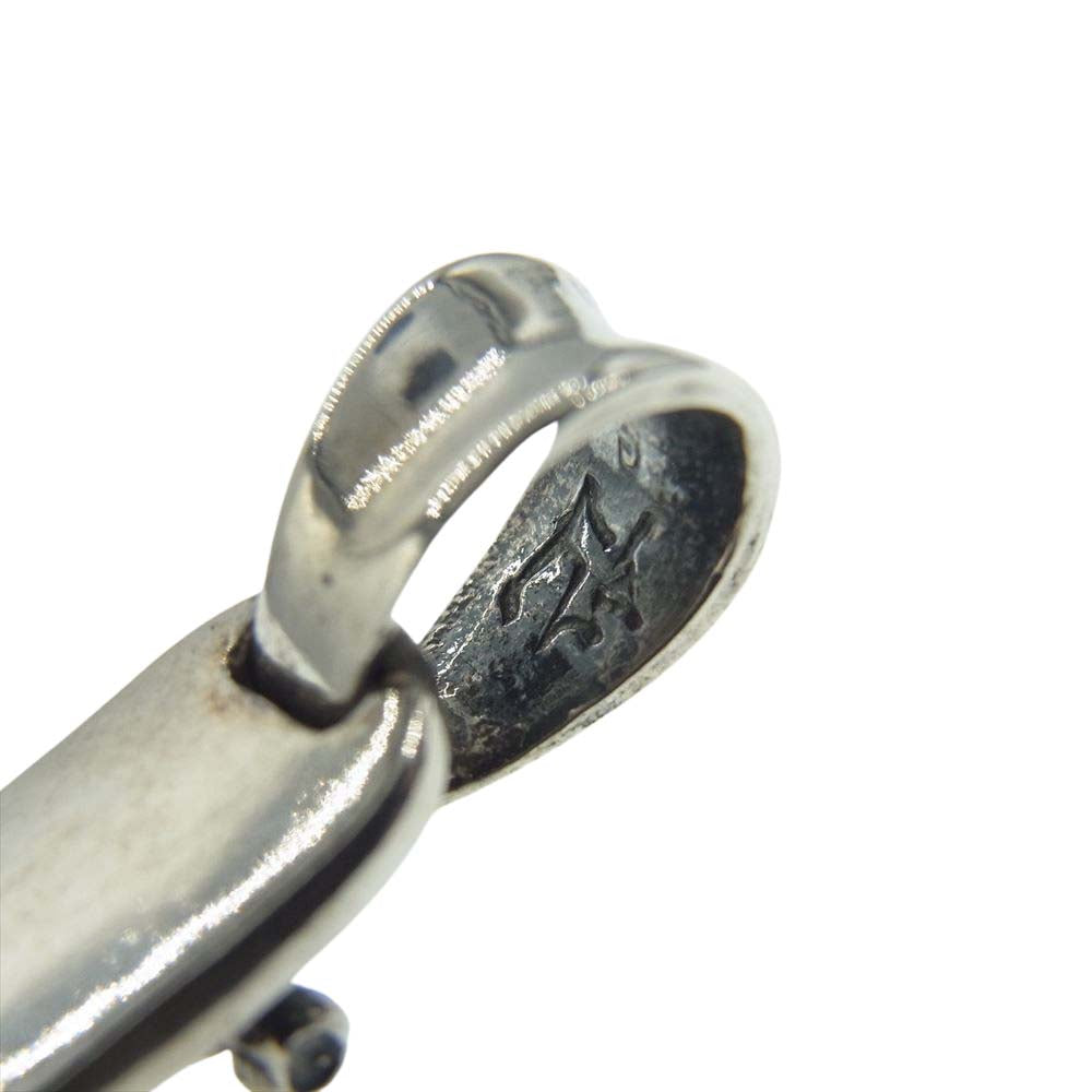 TRAVIS WALKER トラヴィスワーカー SKATEBOARD スケートボード ペンダントトップ シルバー系【中古】