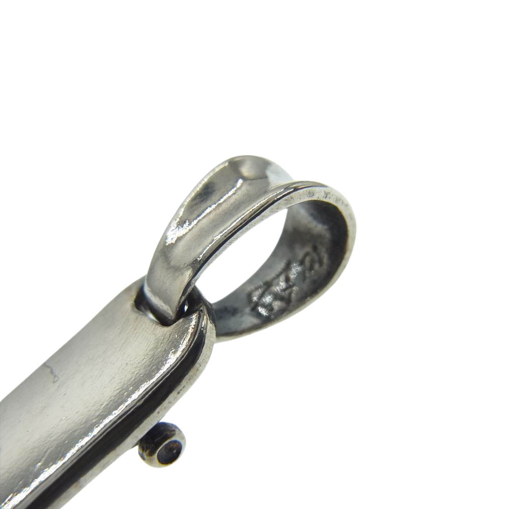 TRAVIS WALKER トラヴィスワーカー SKATEBOARD スケートボード ペンダントトップ シルバー系【中古】