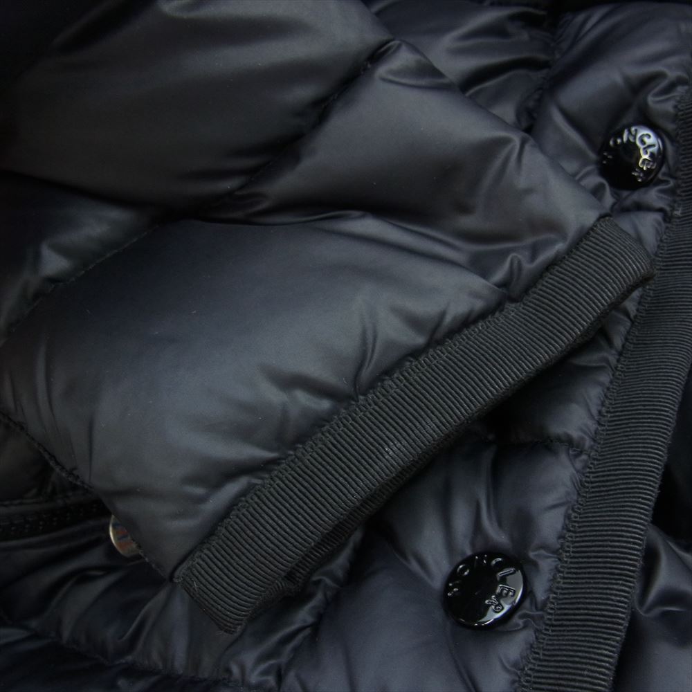 MONCLER モンクレール 国内正規品 320934933905 HERMINE GIUBBOTTO エルミンヌ ロゴワッペン ダウンコート ジャケット ブラック系  00 【中古】