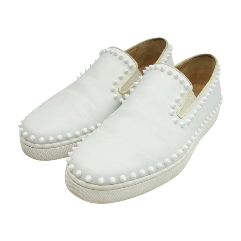 Christian Louboutin クリスチャンルブタン 3130444 PIK BOAT FLAT CALF GG スタッズ スパイク レザー スリッポン スニーカー ホワイト系 41【中古】