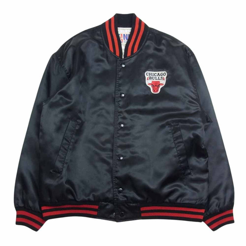 ヴィンテージ 90s NBA Chicago Bulls シカゴ ブルズ ナイロン ブルゾン サテン ジャケット ブラック系 M【中古】