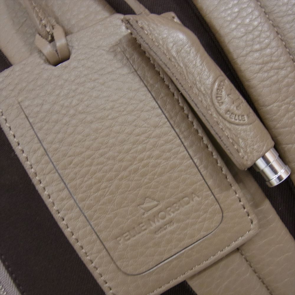 1piu1uguale3 ウノピュウノウグァーレトレ PELLE MORBIDA ペッレモルビダ 別注 DAY PACK シュリンクレザー デイパック リュックサック カーキ系【中古】