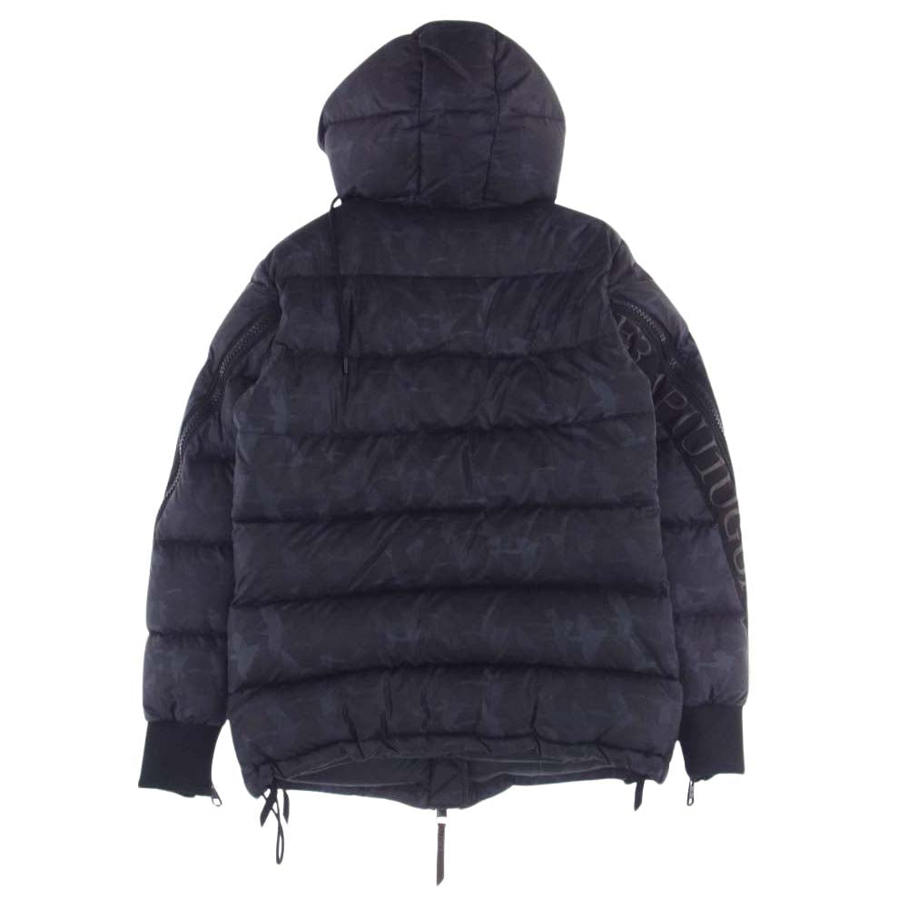 1piu1uguale3 ウノピュウノウグァーレトレ 19AW RONE048 DW02 × R[ONE] Ronaldinho Gacho ロナウジーニョ スワンカモ カモフラ テープラインロゴ刺繍 ダウンジャケット ブラック系 ネイビー系 3【中古】