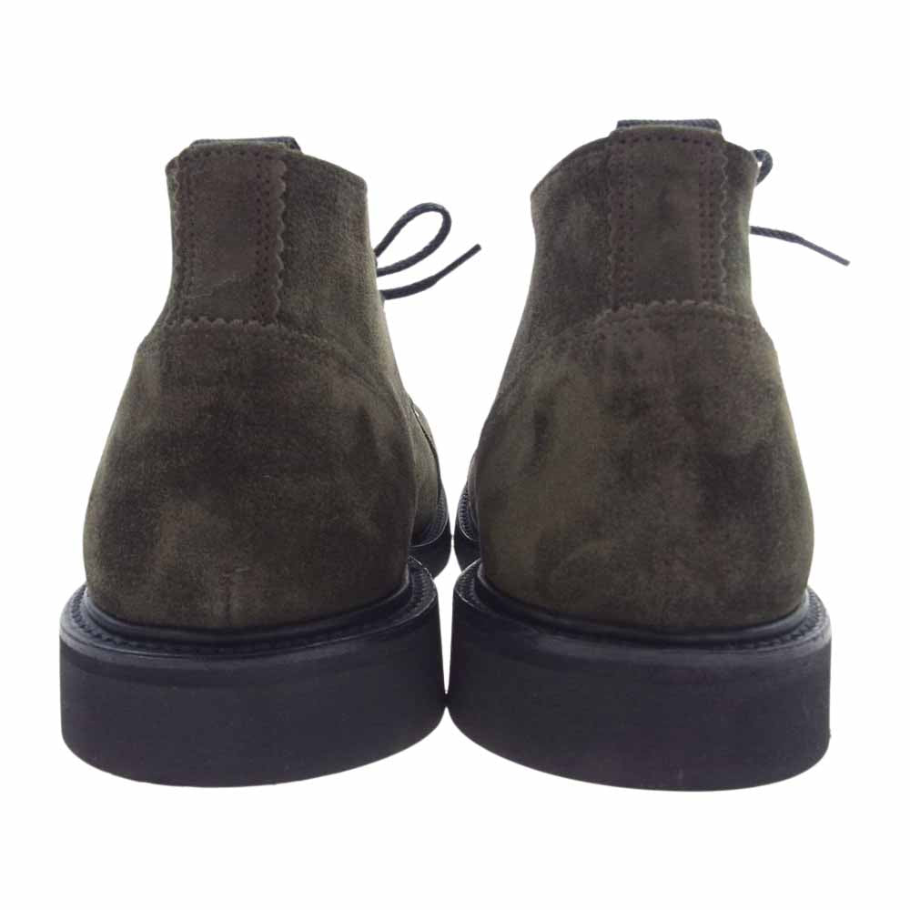 Tricker's トリッカーズ ブーツ m73s013 6ホール スエード チャッカ ブーツ ビブラムソール カーキ系 UK6.5【美品】【中古】 Tricker's トリッカーズ m73s013 6ホール スエード チャッカ ブーツ
