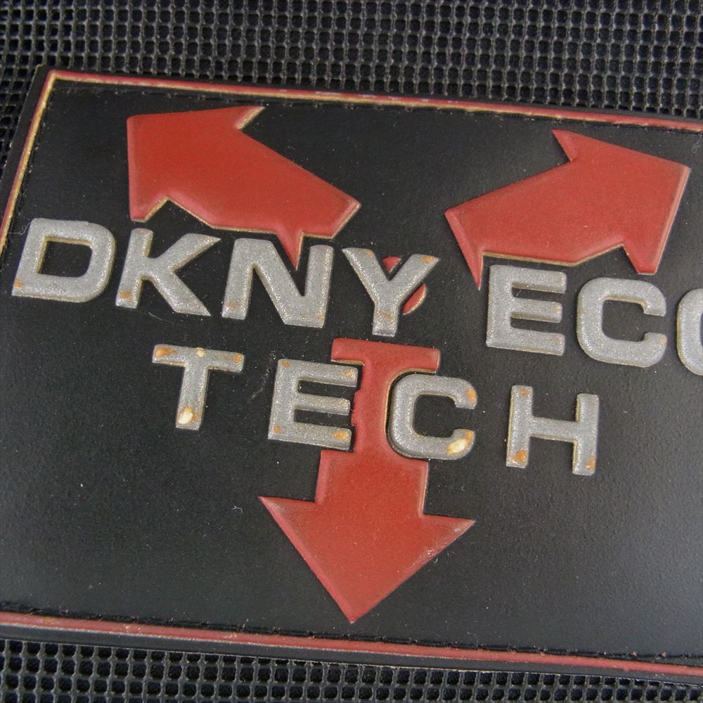 DKNY ディーケーエヌワイ DKNY ECO TECH 中綿 ベスト ブラック系 S【中古】