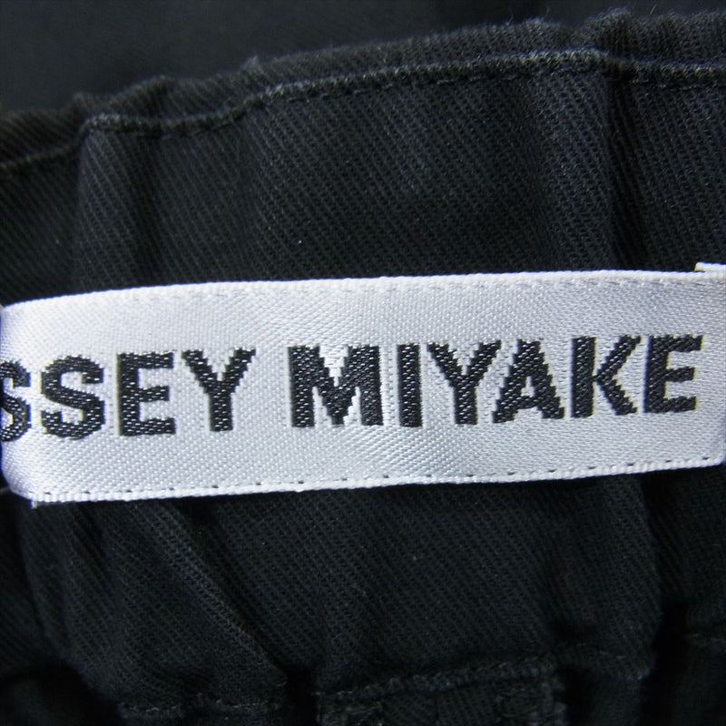 ISSEY MIYAKE イッセイミヤケ 23SS IM31FF515 PEDESTAL PANTS タック イージー トラウザー パンツ ブラック系 2【中古】