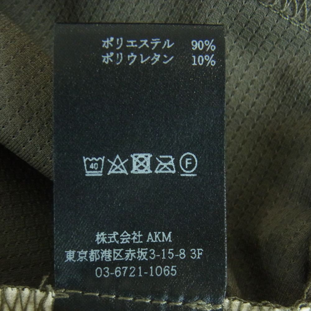 1piu1uguale3 ウノピュウノウグァーレトレ GRT087 POE328 GOLF ゴルフ MOCK NECK CRAZY 折り鶴ワッペン モックネック クレイジーパターン 半袖 カットソー Tシャツ マルチカラー系 オフホワイト系 グレイッシュカーキ系 5【中古】