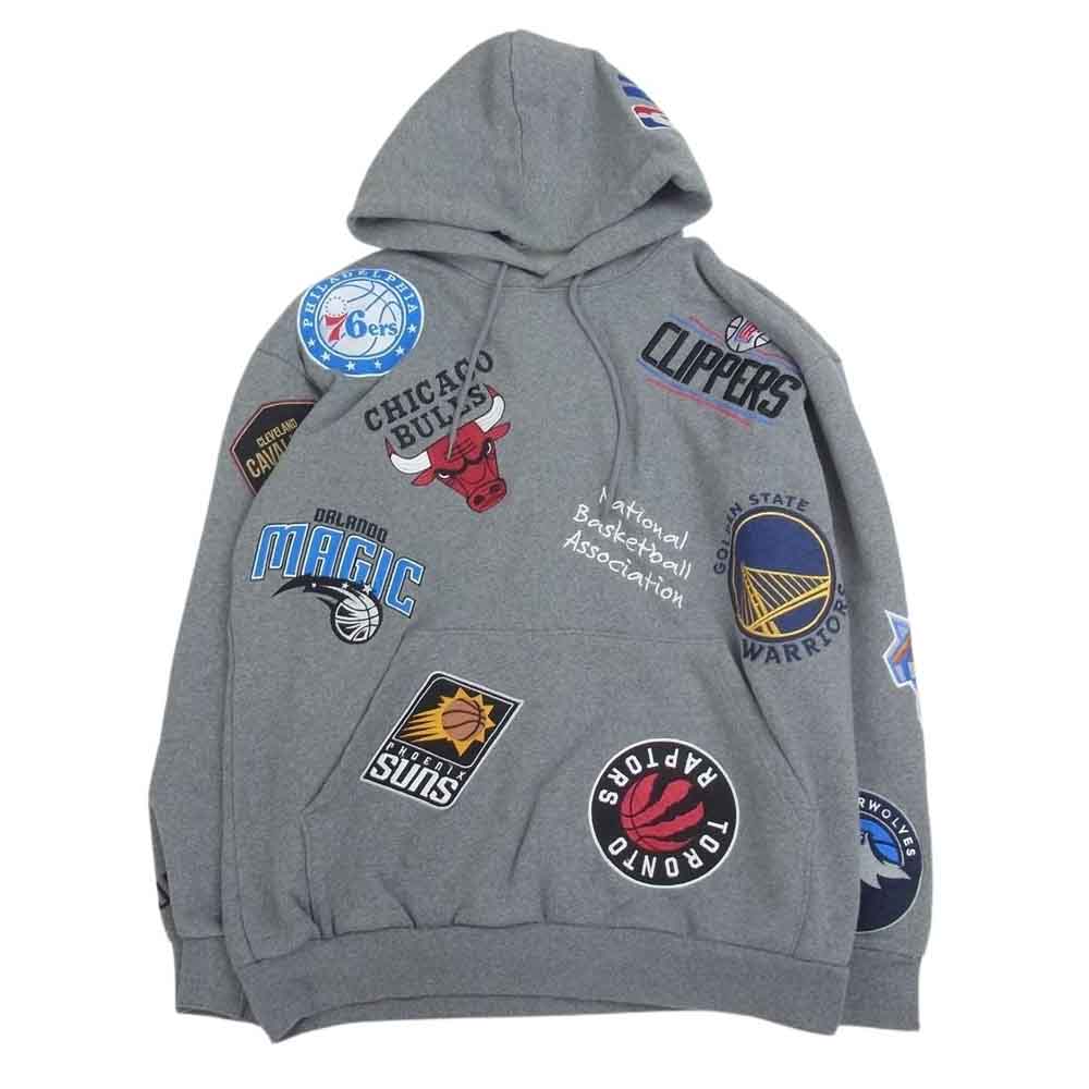 エヌビーエー NB-22AW-014 × FREAK'S STORE フリークスストア チーム ワッペン 刺繍 総柄 プルオーバー パーカー  グレー系 M【新古品】【未使用】【中古】