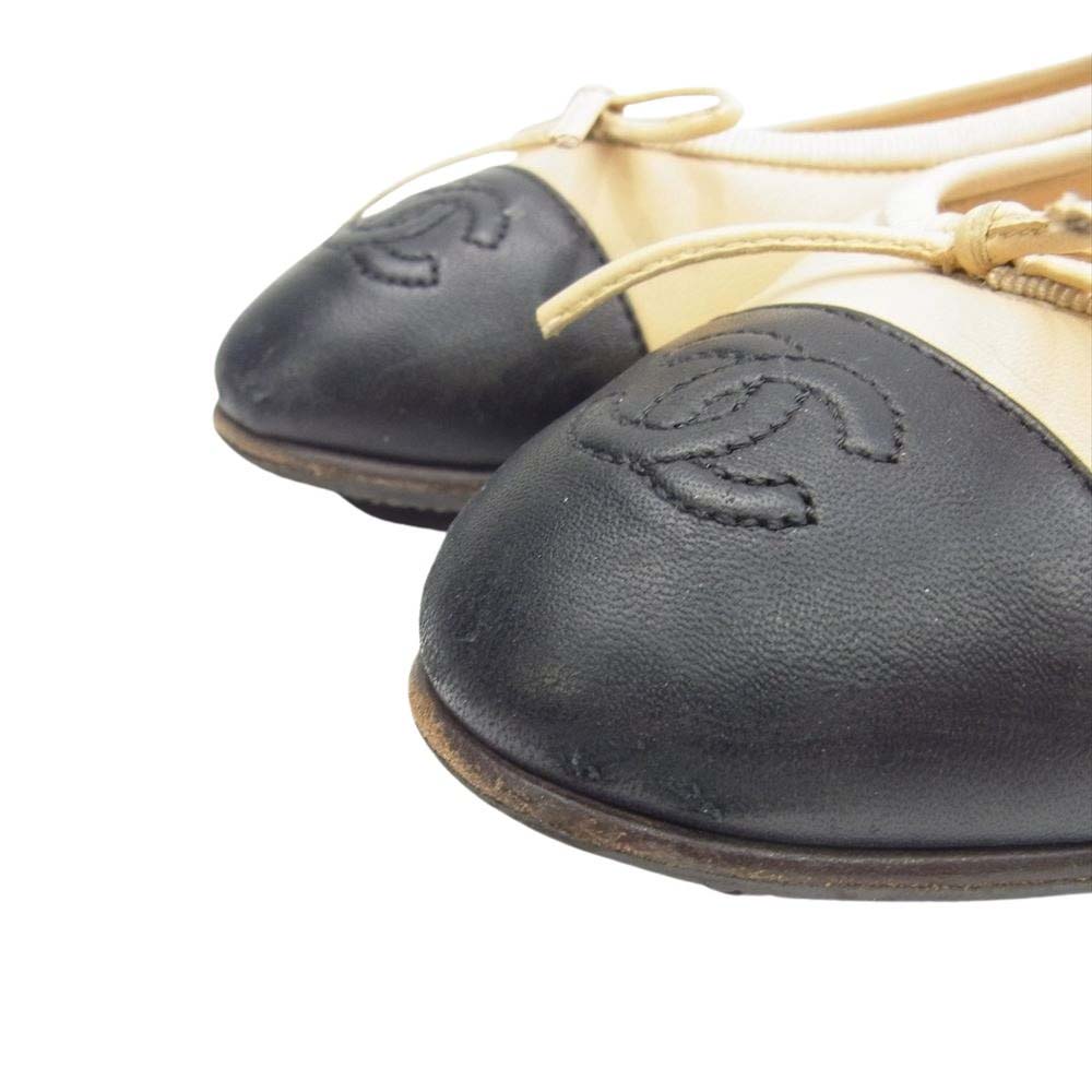 CHANEL シャネル A A02819 イタリア製 ココマーク リボン レザー フラット バレエ シューズ パンプス  ベージュ系 35C【中古】