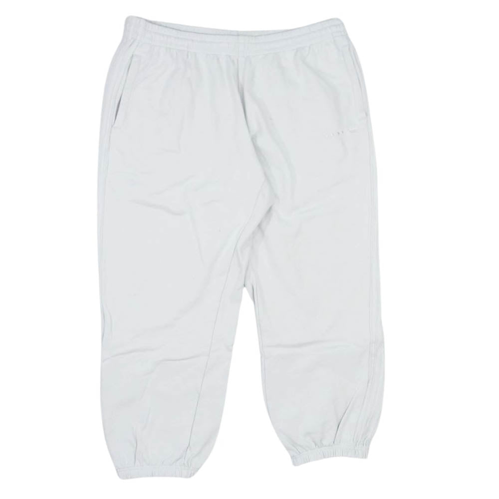 adidas アディダス HK2728 アディダスオリジナルス Reveal エッセンシャルズ スウェットパンツ スリーストライプ グレー系 2XL【中古】