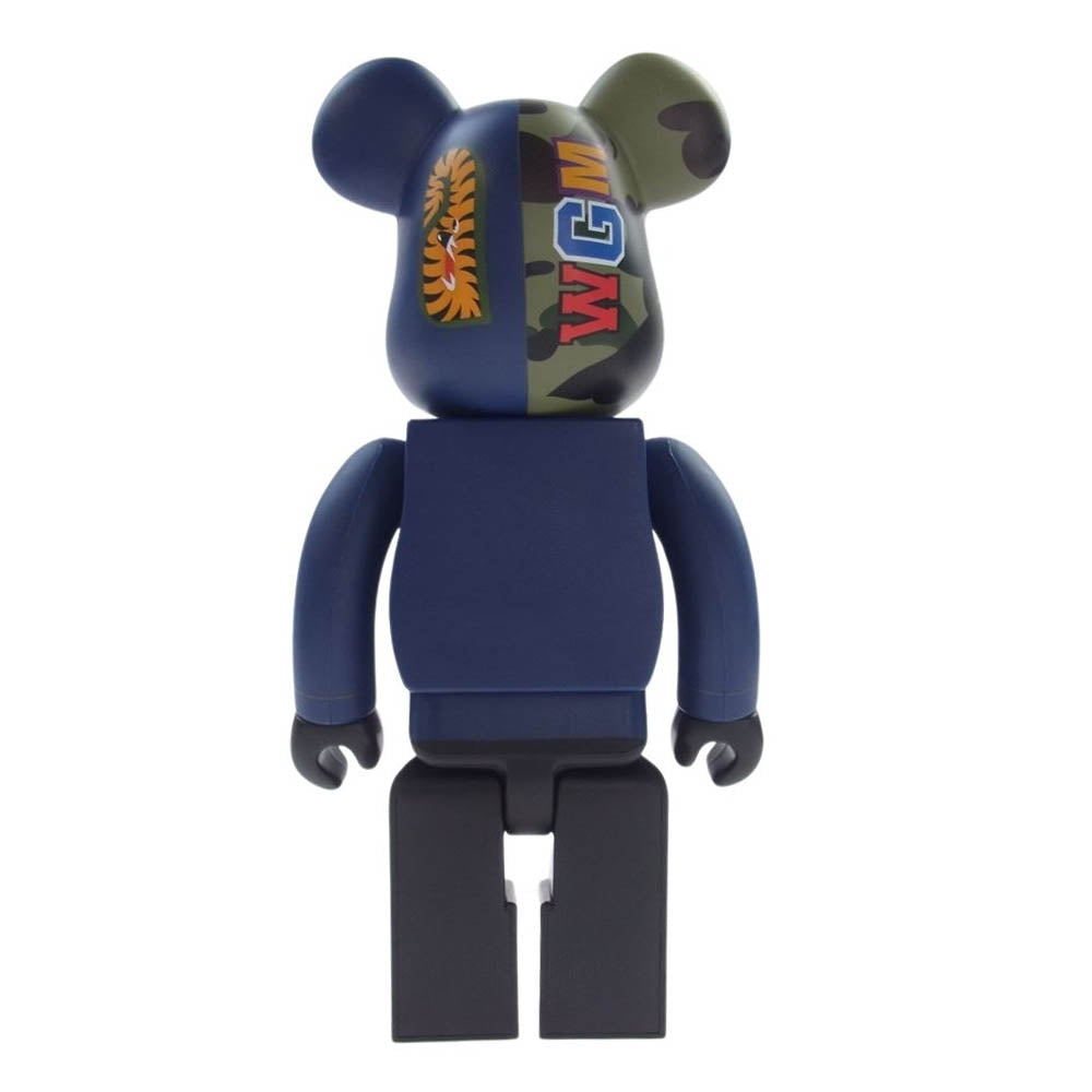 A BATHING APE アベイシングエイプ 1D23182905 1st CAMO SHARK BE@RBRICK 400％ カモシャーク ベアブリック メディコムトイ カーキ系 ネイビー系 ブラック系【中古】