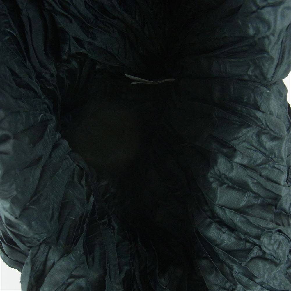 ISSEY MIYAKE イッセイミヤケ MI41-AG872 me ミー プリーツ加工 WHIPPED PLEATS BAG ホイップ ツイスト トート バッグ ブラック系【極上美品】【中古】