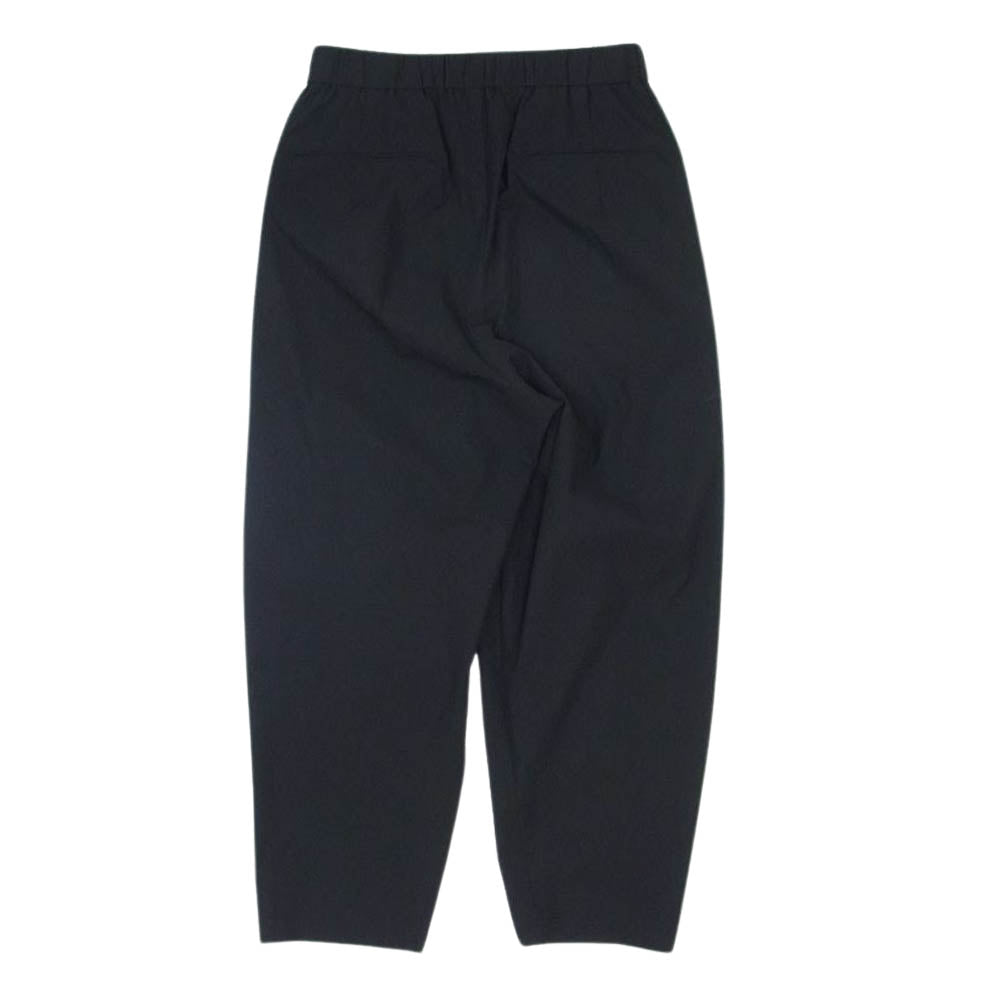 アタッチメント AP01-233 ノイズコーティング 4WAY ストレッチ タフタ 2タック ワイド テーパード パンツ ブラック系 1【中古】