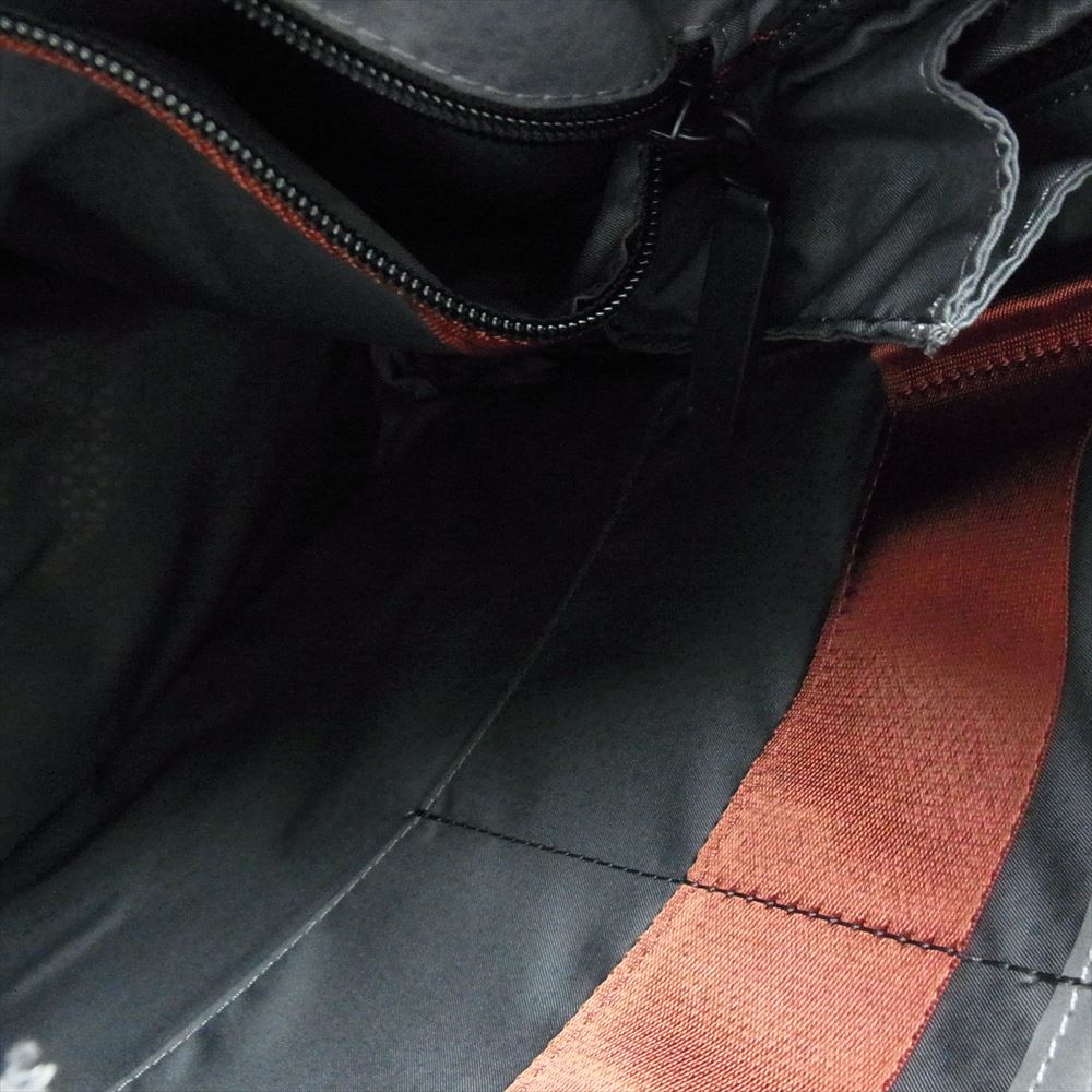 TUMI トゥミ 798676 購入証明書カード付 NOTTAWAY ノタウェイ バック パック リュック グレー系【中古】