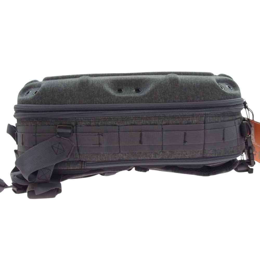 ハザード4 Grayman Pillbox Daypack グレイマン ピルボックス フォト デイパック グレー系【新古品】【未使用】【中古】