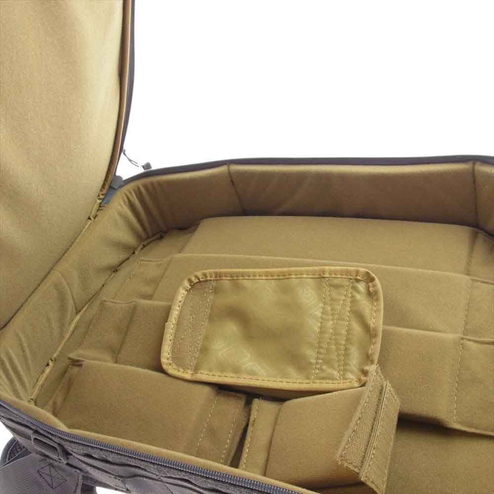ハザード4 Grayman Pillbox Daypack グレイマン ピルボックス フォト デイパック グレー系【新古品】【未使用】【中古】
