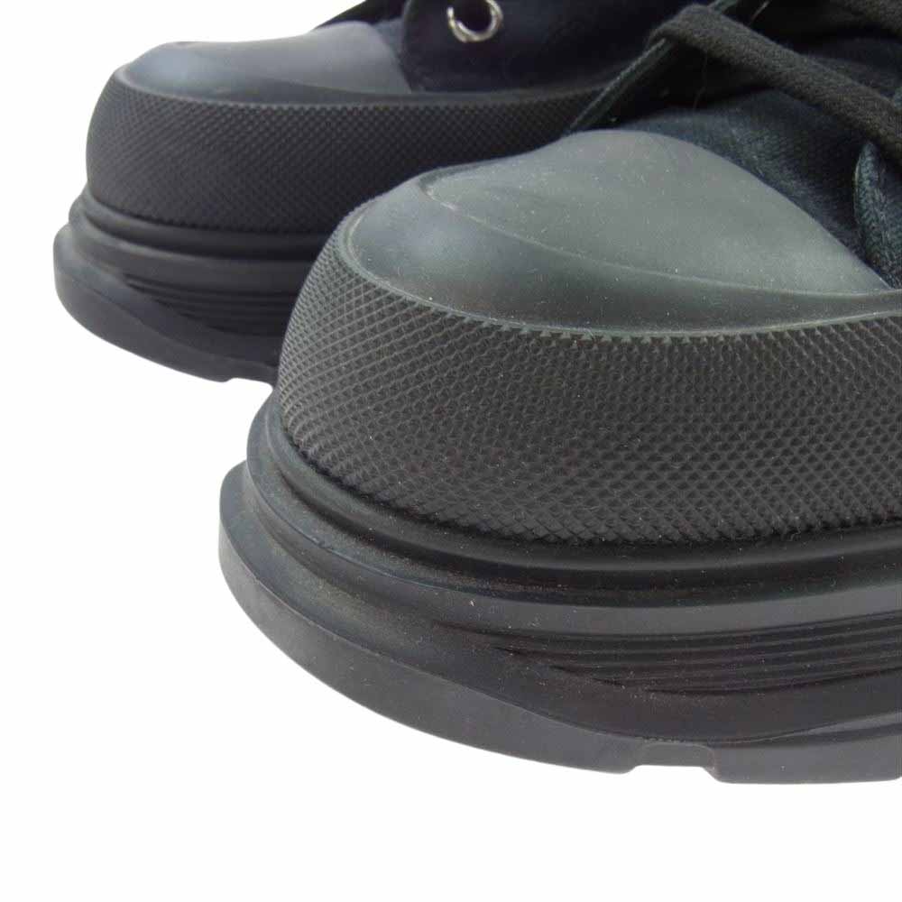 Alexander McQueen アレキサンダーマックイーン Tread Slick トレッドスリック ハイカットスニーカー ブラック系 41【中古】