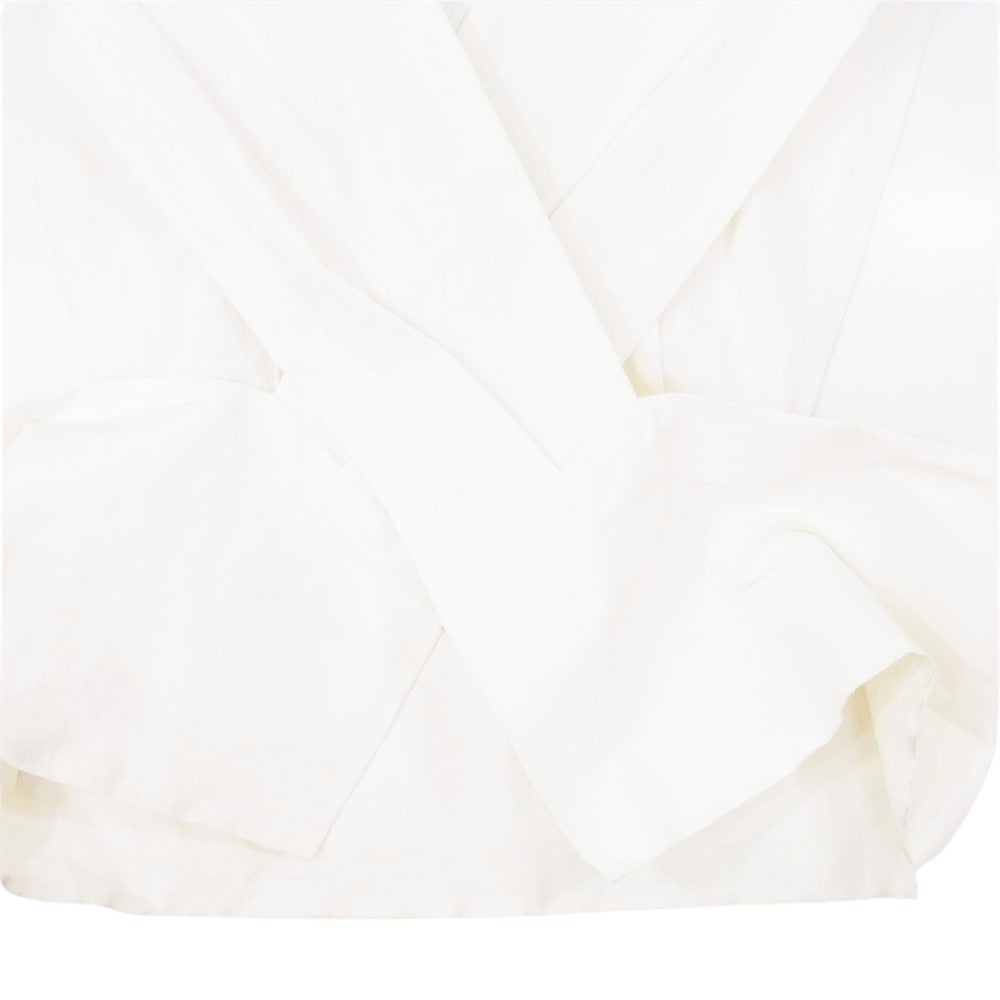 ISSEY MIYAKE イッセイミヤケ 24SS IM41FJ565 SHAPED MEMBRANE ビスチェ ベスト ジレ ホワイト系 2【中古】