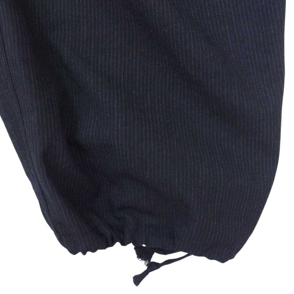 COMOLI コモリ 24SS Z01-03016 タグ付き ウール ストライプ 二ータック パンツ ネイビー系 2【新古品】【未使用】【中古】