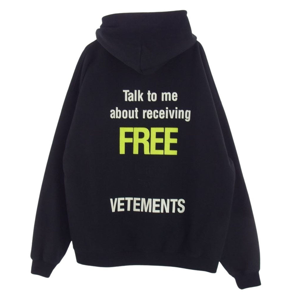 VETEMENTS ヴェトモン 21AW UA52TR800B women printed black hoodie ロゴプリント 刺繍 パーカー フーディー ブラック系 M【中古】