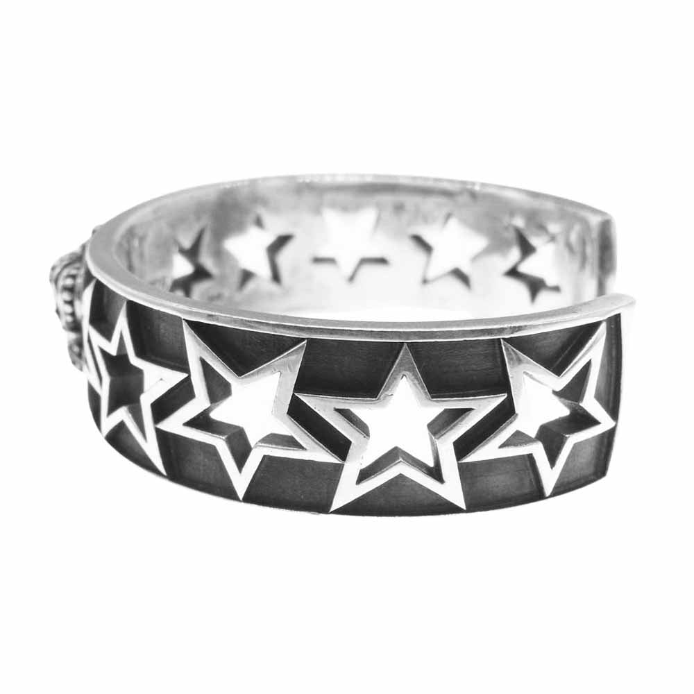 Justin Davis ジャスティンデイビス SBJ811 購入証明書付属 BLACK STAR ブラック スター バングル アクセサリー Mサイズ シルバー系【中古】