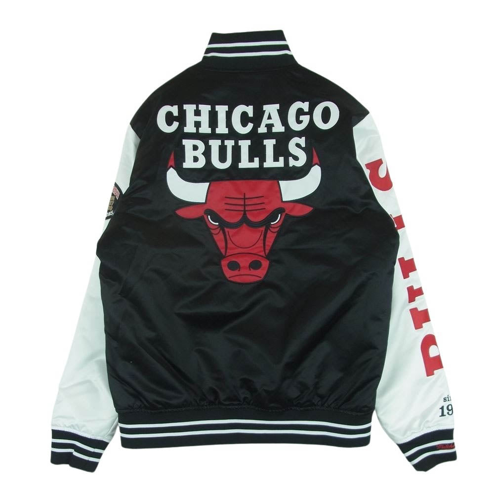 ミッチェル＆ネス NBA SATIN BOMBER JACKET BULLS サテン ボンバー ジャケット シカゴ ブルズ ブラック系 ホワイト系 M【美品】【中古】
