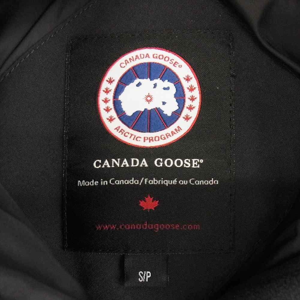 CANADA GOOSE カナダグース 2301JL 国内正規品 グリフィンタグ BELLEVILLE コヨーテファー ベルビル ダウンジャケット ブラック系 S/P【中古】