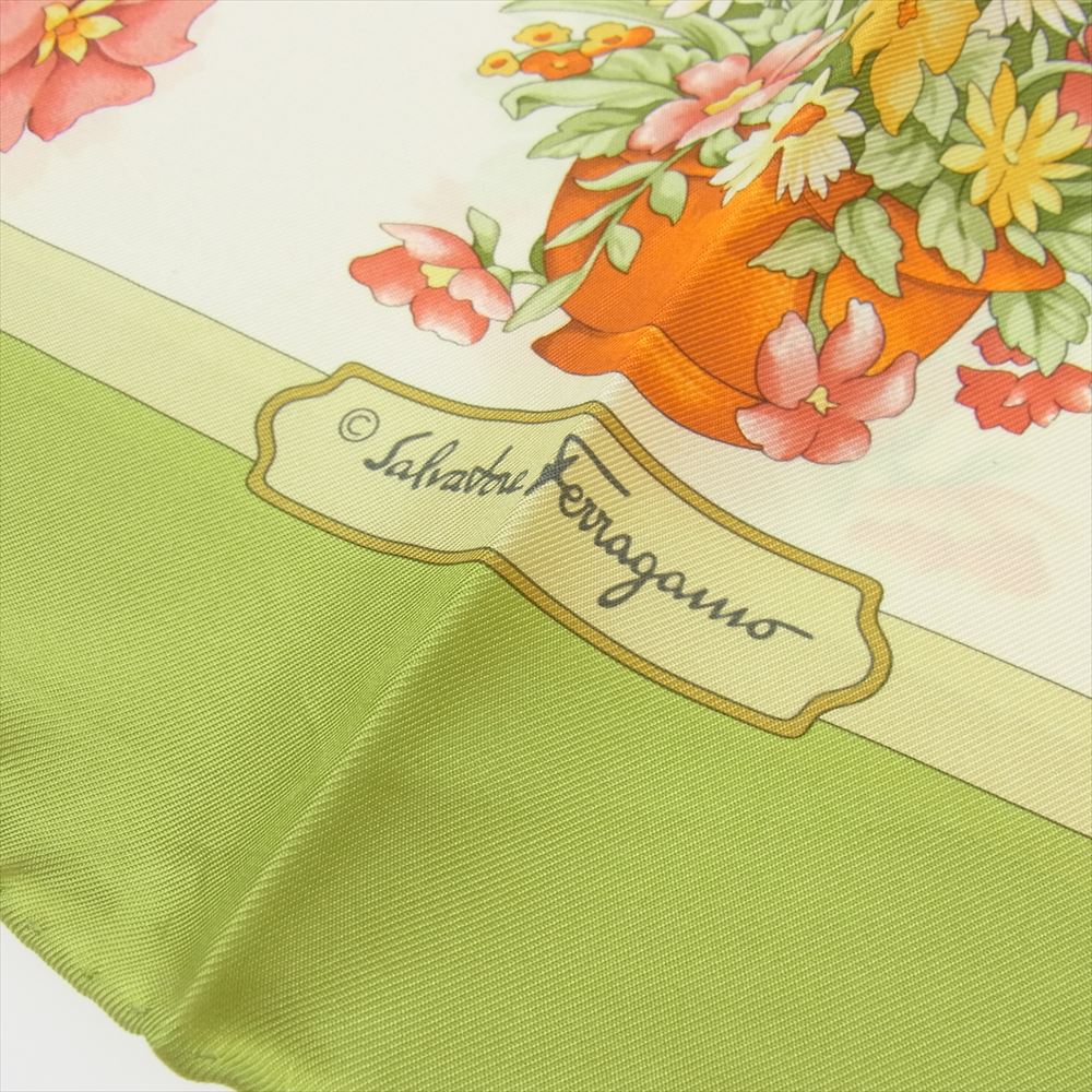 Salvatore Ferragamo サルヴァトーレフェラガモ アニマル柄 シルク スカーフ【中古】