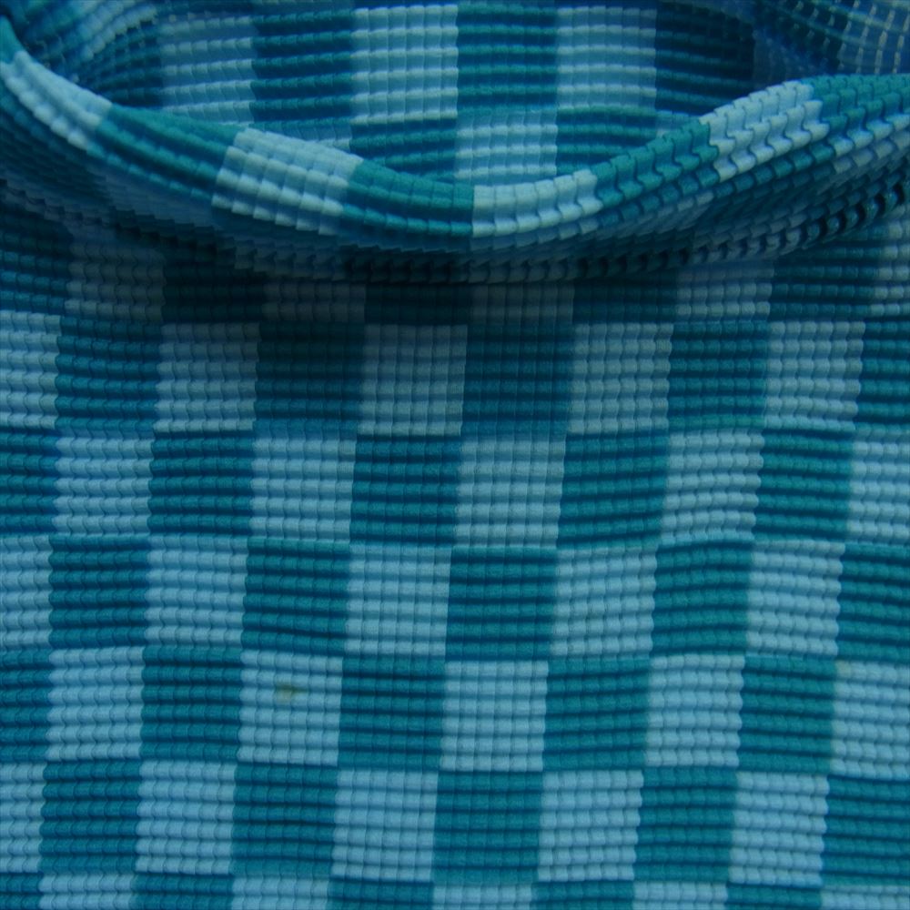 ISSEY MIYAKE イッセイミヤケ mi71fk323 Me ミー 不思議の国のアリス 市松総柄 ボックスプリーツ加工 ボトルネック フレンチ スリーブ カットソー ライトブルー系【中古】