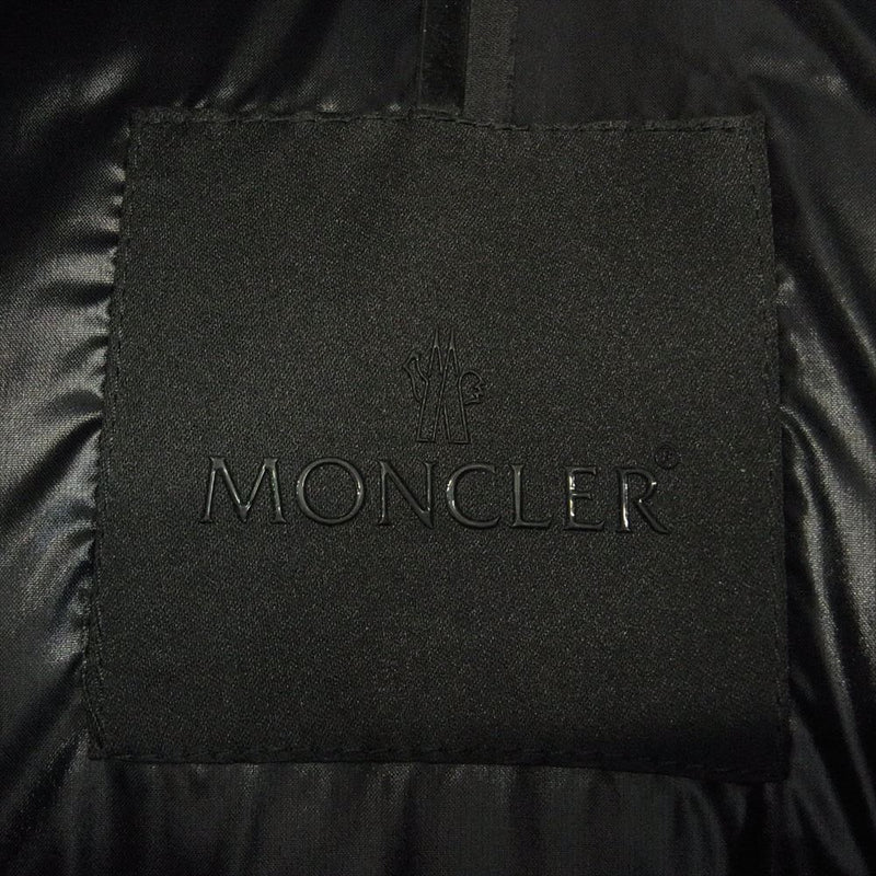 MONCLER モンクレール MADEIRA GIUBBOTTO ダウンジャケット I20911A00201 53333 ブラック系 4【中古】