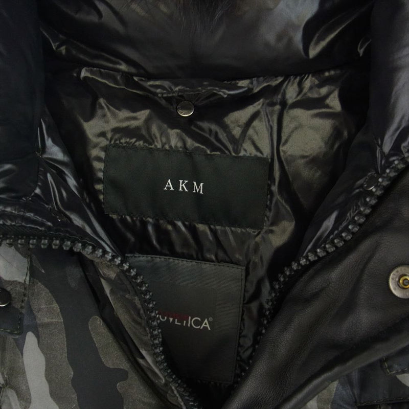 DUVETICA デュベティカ NYL008 × AKM エイケイエム LIMONTA CAMO BORDER HOODED カモフラ 迷彩柄 襟ファー ダウン ジャケット カーキ系 L【中古】