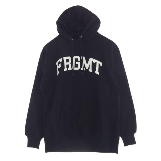 FRAGMENT DESIGN フラグメントデザイン × WEEKEND × Sequel Univ ウィークエンド シークエル カレッジ ロゴ パーカー フーディ スウェット パーカー ブラック系 L【中古】