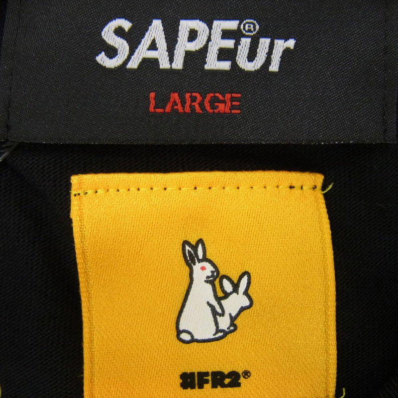 SAPEUR サプール A0023-312 × FR2 エフアールツー バック プリント Ｔシャツ 半袖 ブラック系 L【新古品】【未使用】【中古】