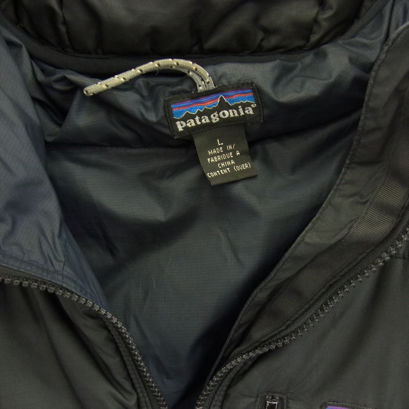 patagonia パタゴニア 84098 01年製 BLACK × NAVY DAS PARKA ダス パーカー 中綿 ジャケット ブラック系 L【中古】