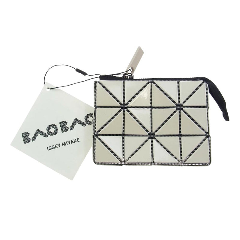 ISSEY MIYAKE イッセイミヤケ BB48AG742 BaoBao CASSETTE バオバオ カセット 財布 コインケース ホワイト系【中古】