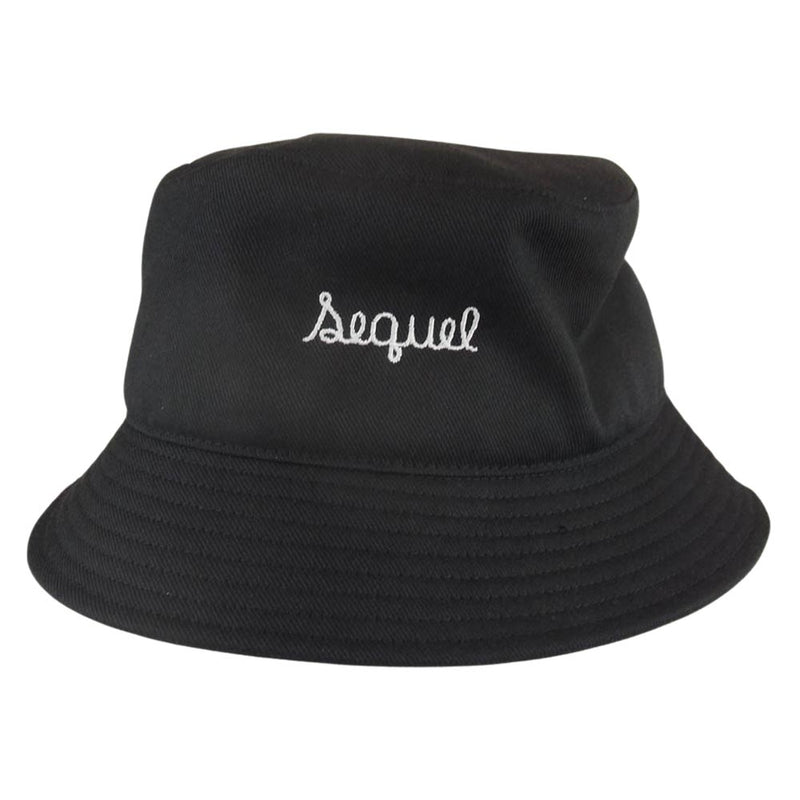 SEQUEL シークエル 23SS SQ-23SS-HT-01 BUCKET HAT ロゴ バケット ハット 帽子 ブラック ブラック系 59cm【新古品】【未使用】【中古】