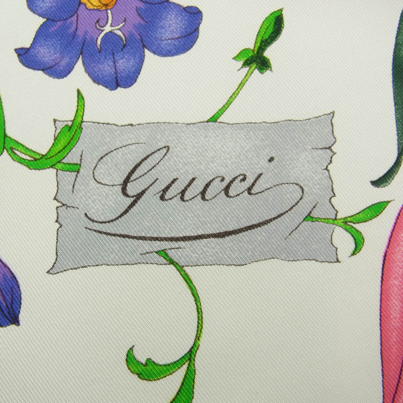 GUCCI グッチ シルク100％ 花柄 フラワー 総柄 蝶 スカーフ ブラック ブラック系【中古】