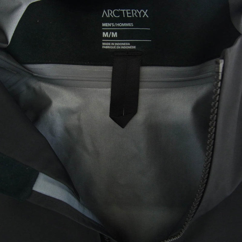 ARC'TERYX アークテリクス 24AW X000007726 BIRD AID付属 Beta Jacket ゴアテックス ベータ ジャケット マウンテン パーカー ブラック系 M【美品】【中古】