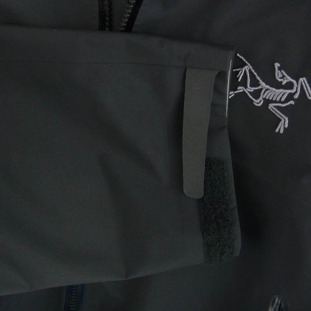 ARC'TERYX アークテリクス 24AW X000007726 BIRD AID付属 Beta Jacket ゴアテックス ベータ ジャケット マウンテン パーカー ブラック系 M【美品】【中古】