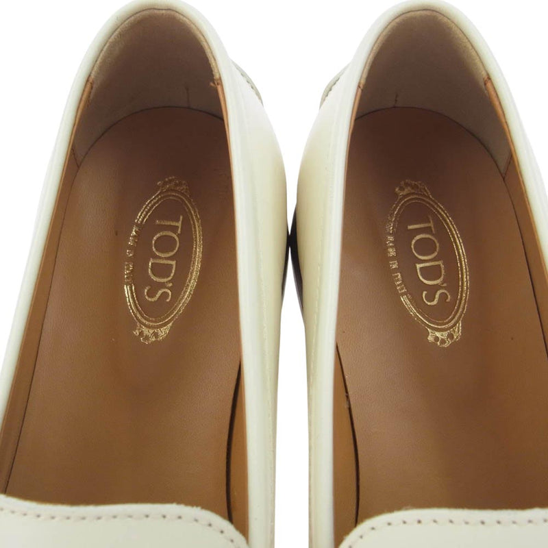 TOD'S トッズ ケイト レザーローファー シューズ オフホワイト系 TOD'S トッズ ケイト レザーローファー シューズ オフホワイト系