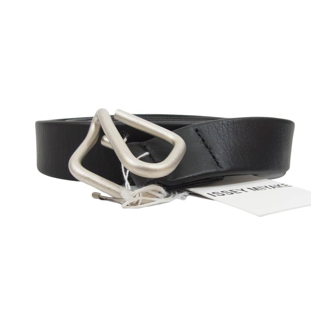 ISSEY MIYAKE イッセイミヤケ IM43AH102 CLING BELT レザー ベルト ブラック系【美品】【中古】