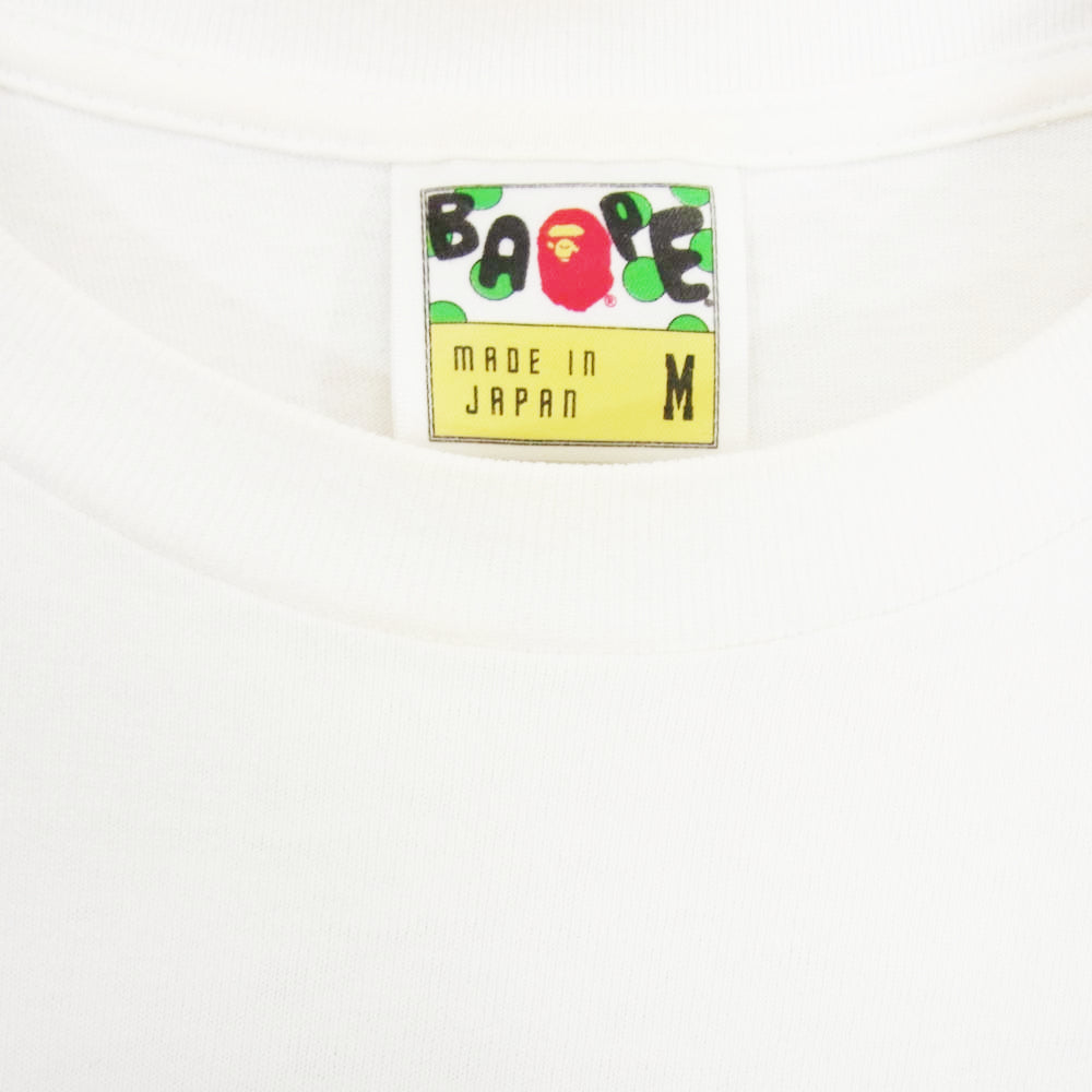 A BATHING APE アベイシングエイプ × KAWS カウズ ORIGINAL FAKE CAMO カモフラ 迷彩 半袖 Tシャツ ホワイト系 M【中古】