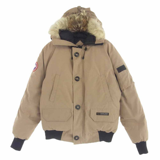 CANADA GOOSE カナダグース 7950JM R 国内正規品 グリフィンインターナショナルタグ CHILLIWACK BOMBER チリワック ボンバー ダウンジャケット コヨーテファーフード付き ベージュ系 S/P【中古】