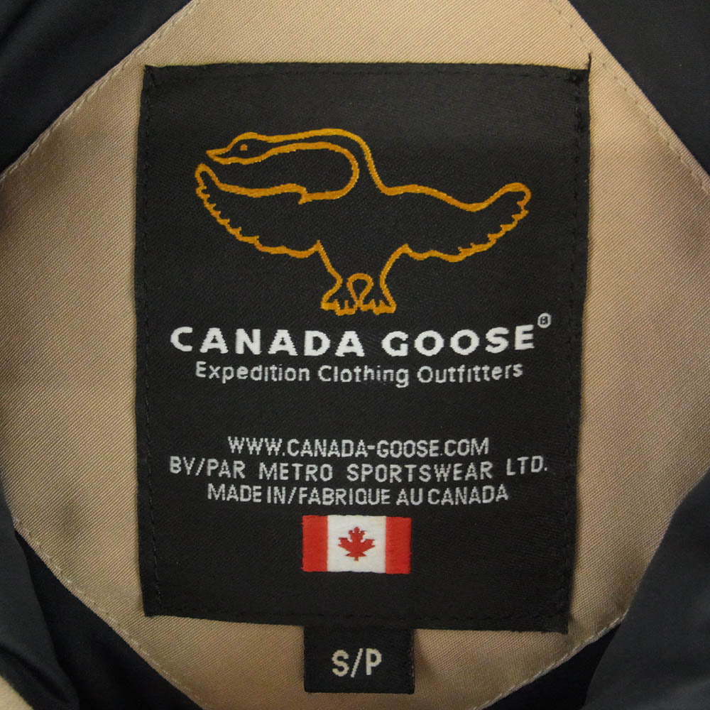 CANADA GOOSE カナダグース 7950JM R 国内正規品 グリフィンインターナショナルタグ CHILLIWACK BOMBER チリワック ボンバー ダウンジャケット コヨーテファーフード付き ベージュ系 S/P【中古】