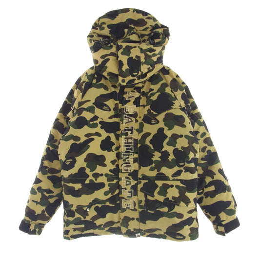 A BATHING APE アベイシングエイプ CAMO SNOWBOARD DOWN JACKET カモフラ スノーボード スノボ ダウンジャケット ベージュ系 マルチカラー系 M【中古】