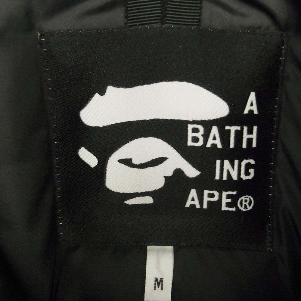 A BATHING APE アベイシングエイプ CAMO SNOWBOARD DOWN JACKET カモフラ スノーボード スノボ ダウンジャケット ベージュ系 マルチカラー系 M【中古】