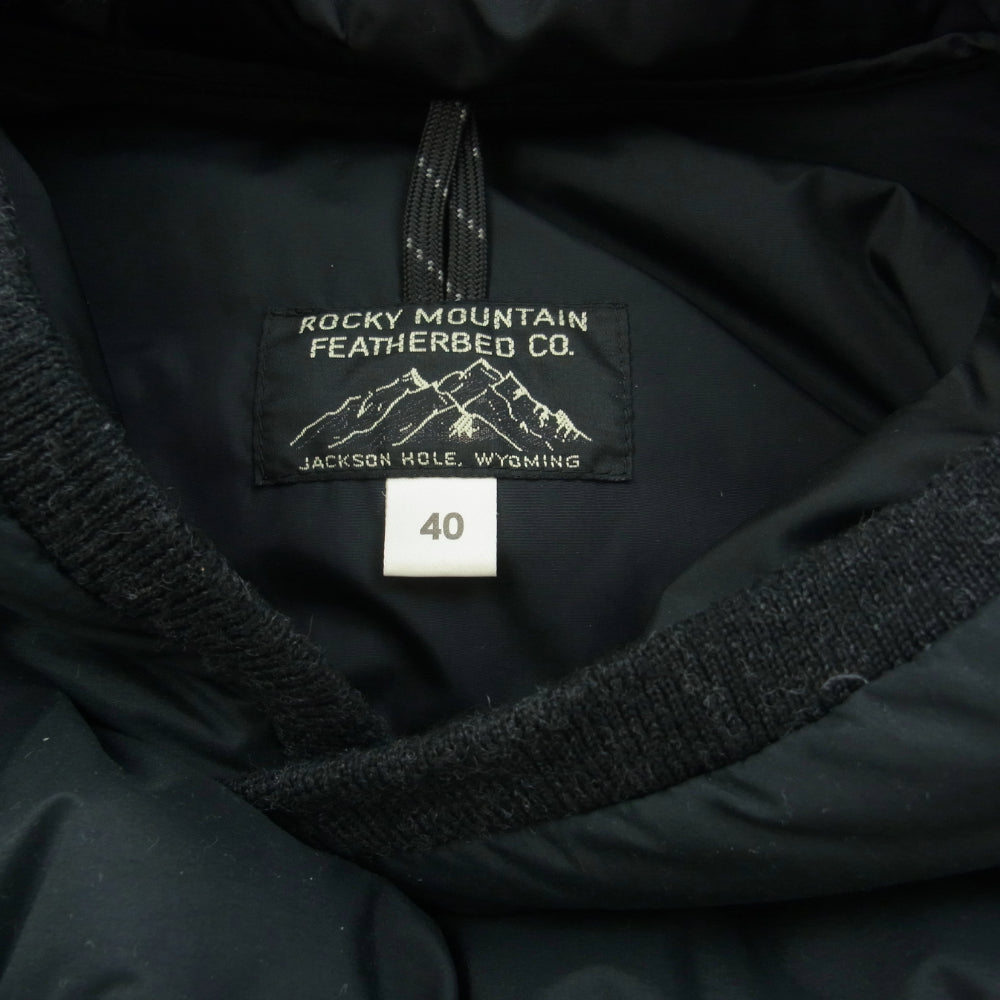 Rocky Mountain FeatherBed ロッキーマウンテンフェザーベッド 200-172-32 PULLOVER HOODIE ナイロン プルオーバー フーデッド ダウン パーカー ジャケット ブラック系 40【中古】